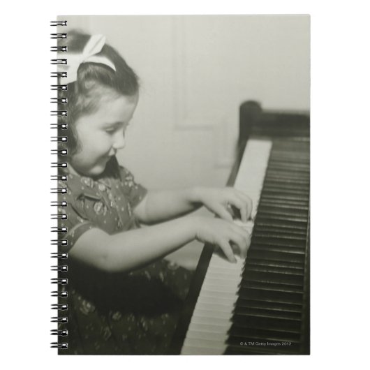 Girl Pplay Piano Notitieboek (Voorkant)