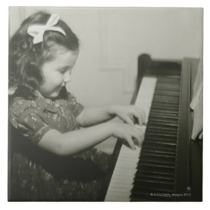 Girl Pplay Piano Tegeltje