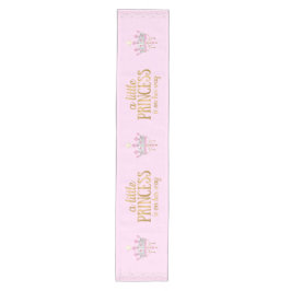 Girl Princess is onderweg naar Pink Gold Tiara Medium Tafelloper