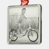 Girl Riding Bicycle Metalen Ornament (Links)