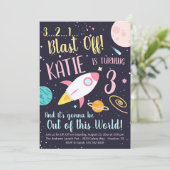 Girl Rocket Ship Outer Space Verjaardagsuitnodigin Kaart (Staand voorkant)