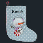 Girl Snowman Personalized Kleine Kerstsok<br><div class="desc">Een schattige kinder kerstbezetting met een leuke sneeuwman-illustratie. Eenvoudig aan te passen aan de naam van uw kind. Ideaal voor een klein meisje. Grafische kaart © Scrappin Doodles op www.scrappindoodles.com</div>