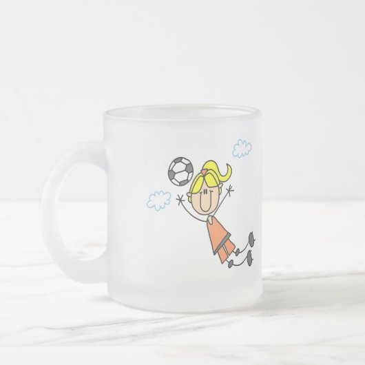 Girl Soccer Jump Tshirts en Gifts Matglas Koffiemok (Links)