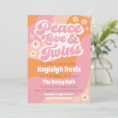 Girl Twins Retro Groovy 70s Baby shower Uitnodigin Kaart (Staand voorkant)