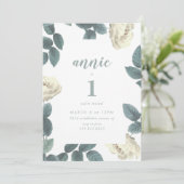 Girl White en Green First Birthday Invitation Kaart (Staand voorkant)