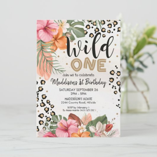 Girl Wild One Birthday Invitation Cheetah Print Kaart (Staand voorkant)