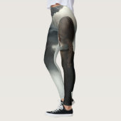 Girl with clouds leggings (Links)