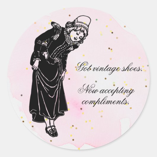 Girl with Shoes Now Accepting Compliments Ronde Sticker (Voorkant)