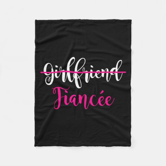 Girlfriend Fiancee Shirt Engagement Party Couple T Fleece Deken (Voorkant)