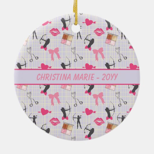 Girls Archery - Girly Hearts and Makeup Keramisch Ornament (Achterkant)