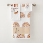 Girls Cute Boho Rainbow Pattern Personalized Kinde Bad Handdoek (Insitu)