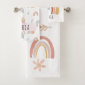 Girls Cute Boho Waterverf Rainbows and Flowers Bad Handdoek (Insitu)