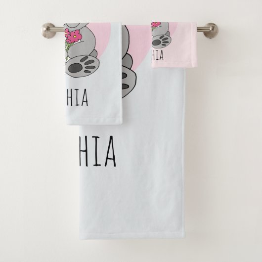 Girls Cute Koala Beer and Flowers and Name Kinder Bad Handdoek (Insitu)