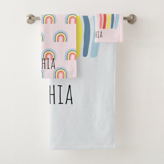 Girls Cute Whimsical Rainbow Cartoon Name Kinder Bad Handdoek (Insitu)