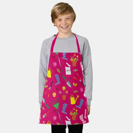 Girls Gardening Pattern op Roze Apron Schort (Gedragen)