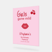 Girls Gone Mild Pink and Cherry Red Bachelorette   Acryl Bord (Hoek)