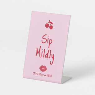 Girls Gone Mild Roze en Kersenrode Bachelorette Reclamebord Met Voetstuk