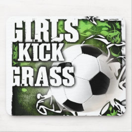 Girls Kick Grass Muismat