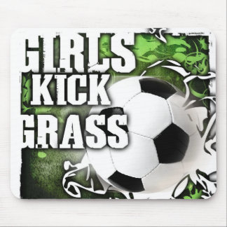 Girls Kick Grass Muismat