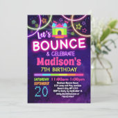 Girls Rainbow Bounce House Birthday Party Kaart (Staand voorkant)