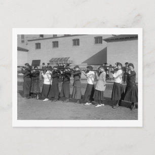 Girls Rifle Team, 1916 Briefkaart