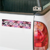Girls Rock, Roze Skull/Crossbones Bumpersticker (Op Truck)