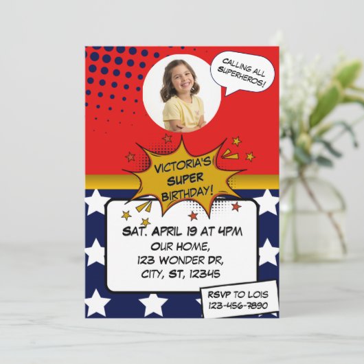 Girls Superhero Red, Blue, Gold & Stars Birthday  Kaart (Staand voorkant)