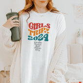Girl's Trip 2024  kleuren en tekst T-shirt