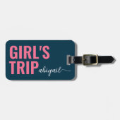 Girl's Trip Blauw Roze Kalligrafie Monogram Bagagelabel (Voorkant horizontaal)