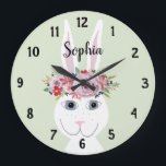 Girls Whimsical Floral Waterverf Rabbit and Name Grote Klok<br><div class="desc">Deze witte en trendy kind klok heeft een prachtig,  met de hand geschilderd konijnenkonijn met een florale kreet en een aanpasbare achtergrond. Dit ontwerp van de florale waterverf biedt ook een plek waar je je meisjesnaam kunt toevoegen. Ideaal voor elke kamer van een kind of kinderkamer!</div>