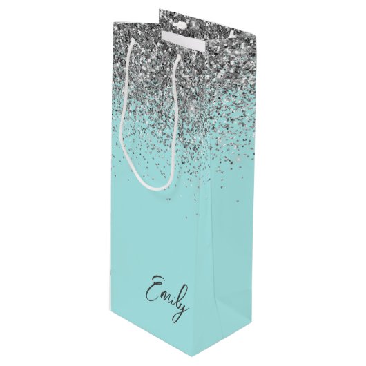 Girly Aqua Blue Silver Glitter Monogram Wijn Cadeautas (Voorkant Gekanteld)