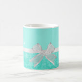 Girly Aqua Turquoise Damask White Ribbon met naam Koffiemok (Center)
