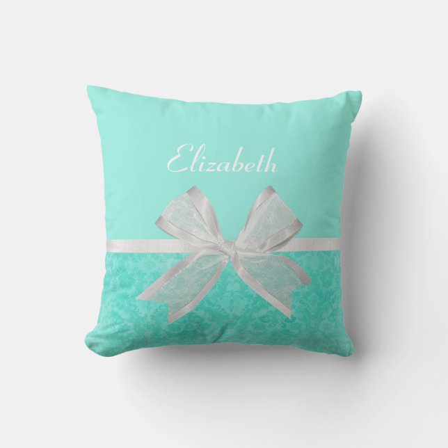 Girly Aqua Turquoise Damask White Ribbon met naam Kussen (Voorkant)