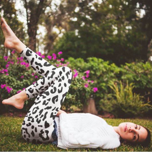 Girly Black en White Leopard Spot Leggings