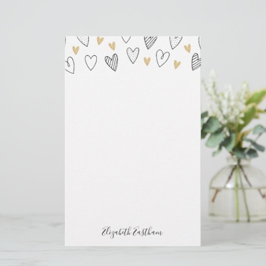 Girly Black Gold Heart Feminine Script Briefpapier (Staand voorkant)
