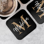Girly Black Gold Monogram Elegant Modern Script Kartonnen Onderzetters<br><div class="desc">Girly Black Gold Monogram Elegant Modern Script Square Paper Onderzetter.Eenvoudig personaliseer dit moderne elegante onderzetter van vierkante gedrukte documenten met uw eigen monogram en naam.</div>