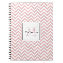 Girly Blush Pink Chevron Pattern met Monogram Notitieboek