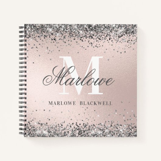 Girly Blush Pink Metallic Silver Glitter Monogram Notitieboek (Voorkant)