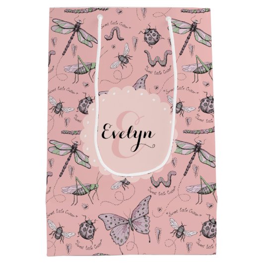 Girly Blush Pink Sweet Kleine Critter Monogram Medium Cadeauzakje (Achterkant)