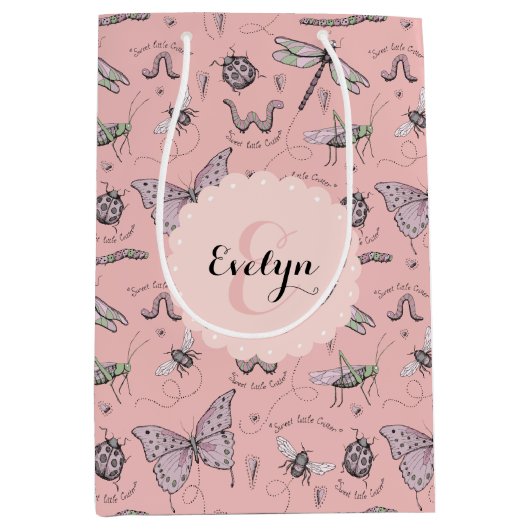 Girly Blush Pink Sweet Kleine Critter Monogram Medium Cadeauzakje (Voorkant)