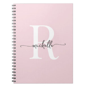 Girly Blush Roze Moderne Script Monogram Naam Notitieboek