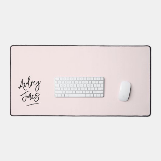 Girly Brush Script Monogram Roze Bureaumat (Keyboard & Muis)