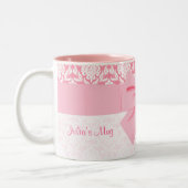 Girly Elegant Pink Damask Wrap Bow Personalized Tweekleurige Koffiemok (Links)