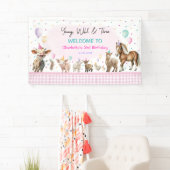 Girly Farm Dieren | Young Wild en drie jaar Spandoek (Insitu)