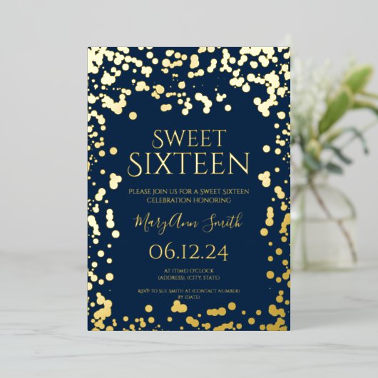 Girly Faux Gold Foil Confetti Sweet 16 Navy Folie Uitnodiging (Staand Voorkant)
