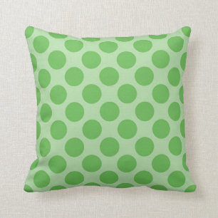 Girly Fun Cute Green Polka Dots Pattern on Green Kussen