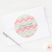 Girly Geometric Patroon roze en munt chevron Ronde Sticker (Envelop)