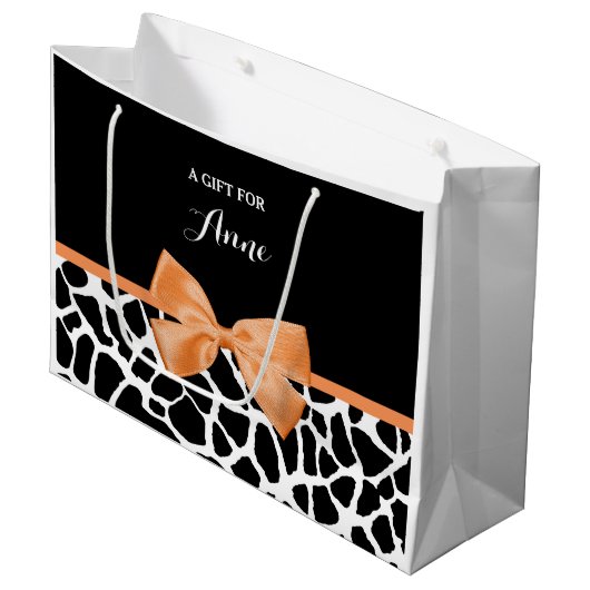 Girly Giraffe print Oranje lintje met naam Large Cadeautasje (Voorkant Gekanteld)