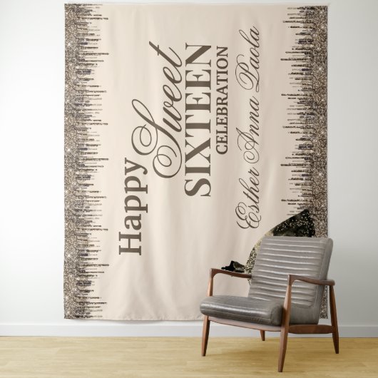 Girly Glam Brown Sparkly Drips Sweet 16 Birthday Wandkleed (In situ)