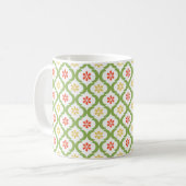 Girly Green Quatrefoil Cute Daisies en Monogram Koffiemok (Voorkant links)